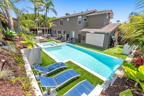 Exterior - 574 Kristen Ct, Encinitas, CA 92024 photo 2 of 13