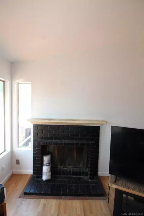 Living - 1664 Corte Verano, Oceanside, CA 92056 photo 6 of 8