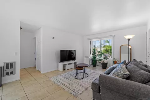 1611 Pentecost #4, San Diego, CA 92105