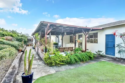 Exterior - 3581 Fairway Dr, La Mesa, CA 91941 photo 6 of 13