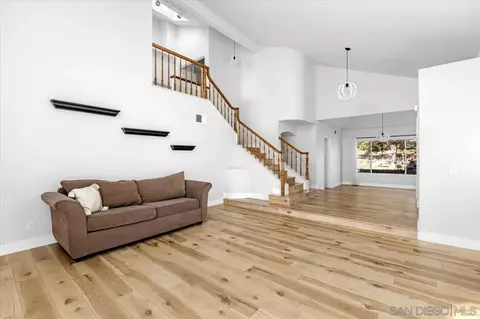 331 Vista Marazul, Oceanside, CA 92057 photo 9