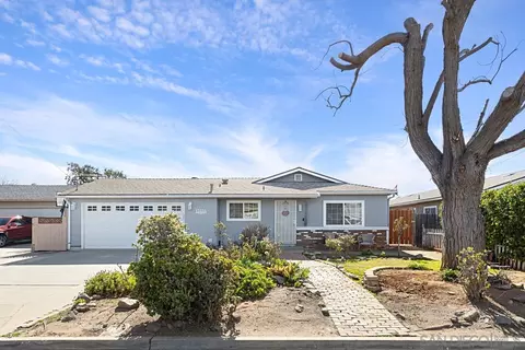 13151 S Mountain Dr, Lakeside, CA 92040