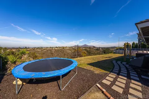 1655 Mills St, Chula Vista, CA 91913 photo 33