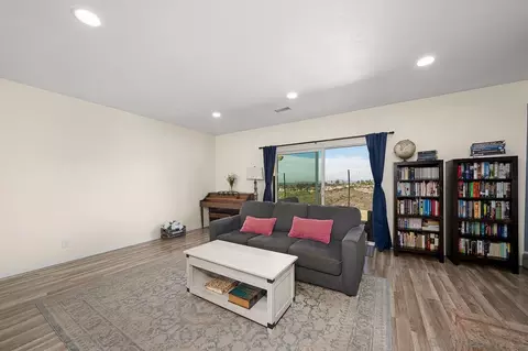 1655 Mills St, Chula Vista, CA 91913 photo 6