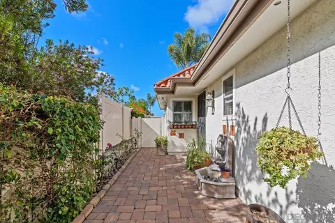 Exterior - 3591 S Sundown Ln, Oceanside, CA 92056 photo 3 of 13