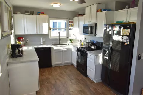 Kitchen - 3003 Comstock St, San Diego, CA 92111 photo 4 of 5