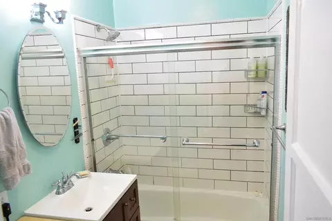 Bath - 3003 Comstock St, San Diego, CA 92111 photo 3 of 3