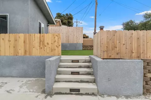 Exterior - 3003 Comstock St, San Diego, CA 92111 photo 4 of 10