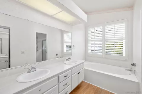 1235 Larchwood Dr, Oceanside, CA 92056 photo 9