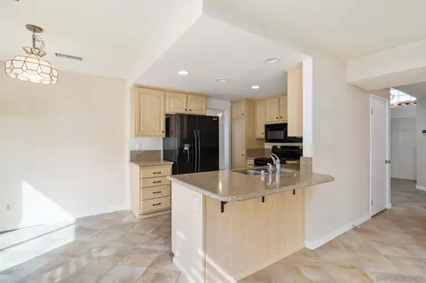1235 Larchwood Dr, Oceanside, CA 92056 photo 2