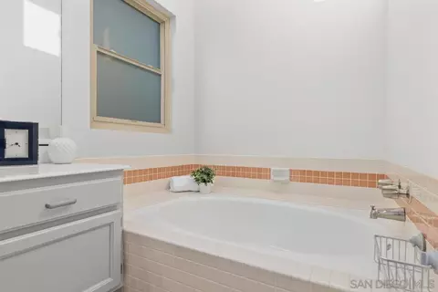 Bath - 2633 Magellan, Vista, CA 92081 photo 2 of 3