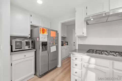 Kitchen - 2633 Magellan, Vista, CA 92081 photo 4 of 5