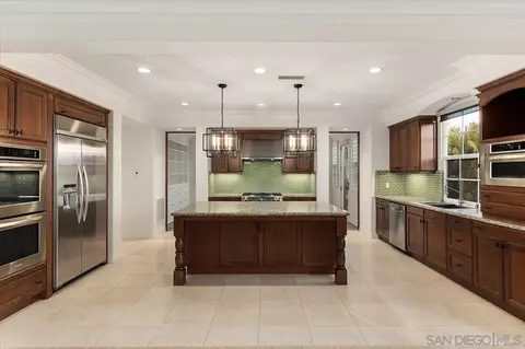 2335 Kyanite Pl, Carlsbad, CA 92009 photo 13