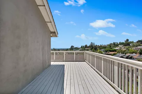1957 Outrigger Way, Oceanside, CA 92054 photo 9