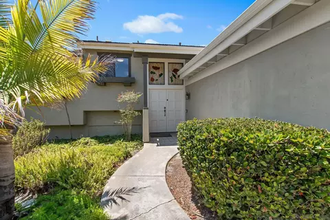 1957 Outrigger Way, Oceanside, CA 92054 photo 2