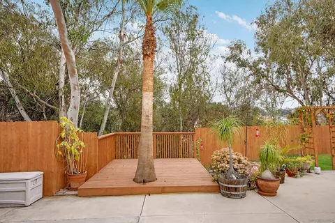 Exterior - 9354 Loren Dr, La Mesa, CA 91942 photo 8 of 10