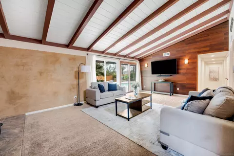 Living - 9354 Loren Dr, La Mesa, CA 91942 photo 2 of 4