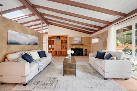Living - 9354 Loren Dr, La Mesa, CA 91942 photo 1 of 4