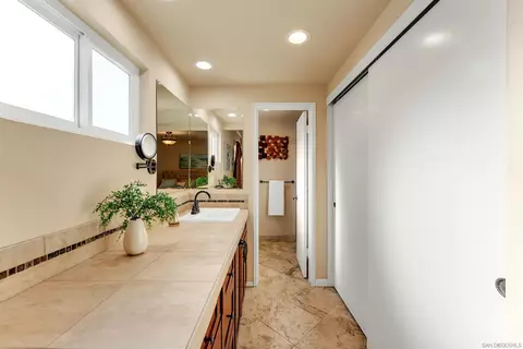 Bath - 9354 Loren Dr, La Mesa, CA 91942 photo 1 of 6