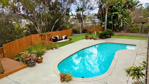 Exterior - 9354 Loren Dr, La Mesa, CA 91942 photo 6 of 10