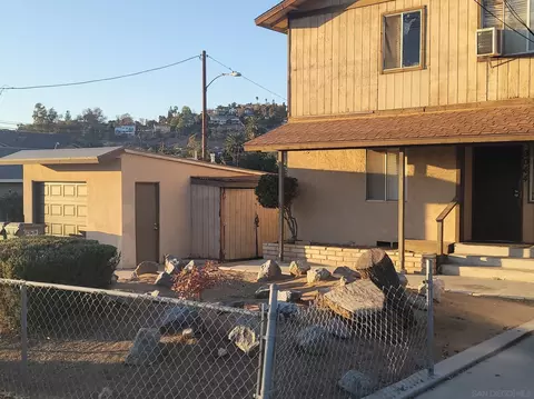 Exterior - 9044-9046 Lamar St, Spring Valley, CA 91977 photo 2 of 10