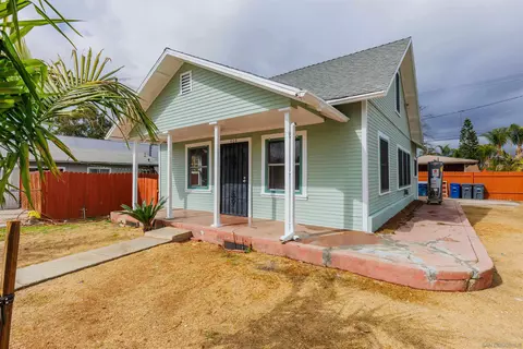 Exterior - 404 W 9th Ave, Escondido, CA 92025 photo 3 of 8