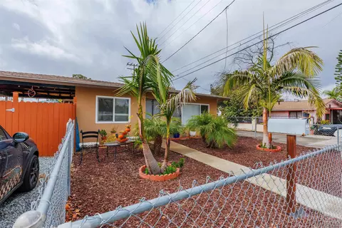 Exterior - 404 W 9th Ave, Escondido, CA 92025 photo 5 of 8