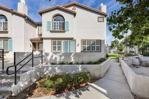 283 Fisherman Ln #5, Oceanside, CA 92058