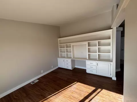 Living - 2440 Daley St, Ramona, CA 92065 photo 4 of 5