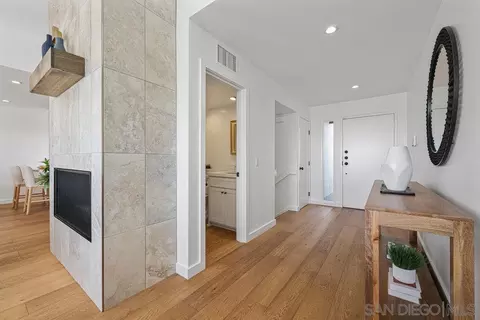 Entry Way - 334 Playa Blanca, Encinitas, CA 92024 photo 1 of 2