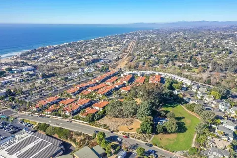 View/Area - 334 Playa Blanca, Encinitas, CA 92024 photo 3 of 5