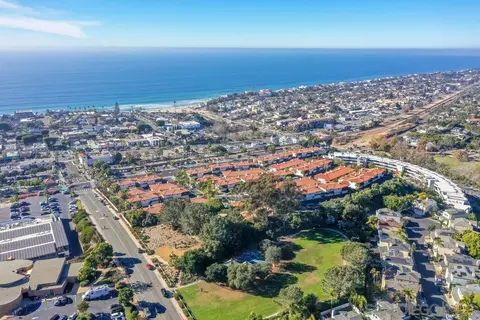 View/Area - 334 Playa Blanca, Encinitas, CA 92024 photo 4 of 5