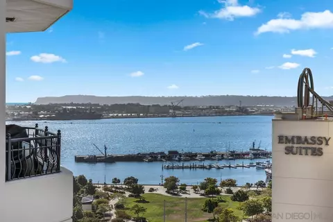700 W Harbor Dr #1505, San Diego, CA 92101