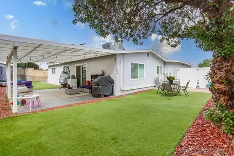 Exterior - 11003 Larkridge St, Santee, CA 92071 photo 4 of 8