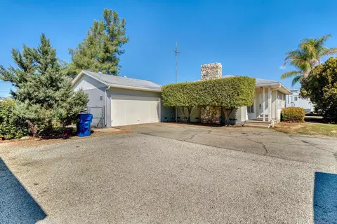 Exterior - 525 D St, Ramona, CA 92065 photo 2 of 7