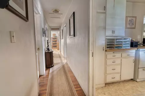 Entry Way - 525 D St, Ramona, CA 92065 photo 2 of 2