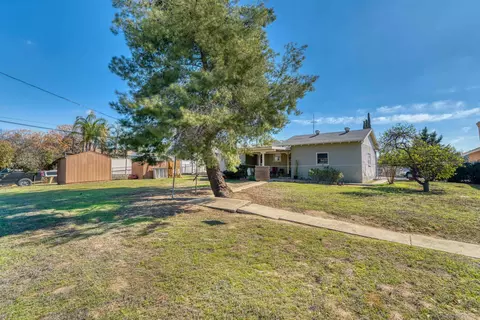 Exterior - 525 D St, Ramona, CA 92065 photo 7 of 7