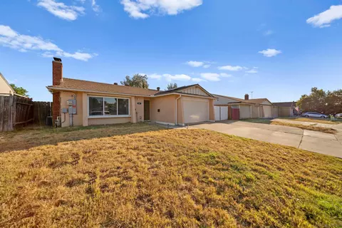 Exterior - 501 Danny St, El Cajon, CA 92021 photo 4 of 4