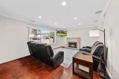 Living - 501 Danny St, El Cajon, CA 92021 photo 1 of 2
