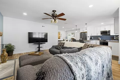 Living - 9957 Via Mavis, Santee, CA 92071 photo 1 of 2