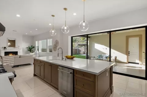 2552 Wellspring St, Carlsbad, CA 92010 photo 13