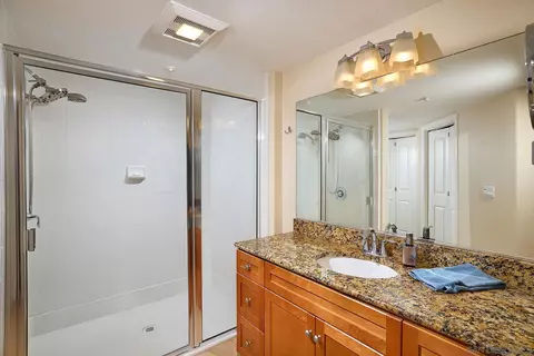 Bath - 1019 Costa Pacifica Way #1403, Oceanside, CA 92054 photo 2 of 2