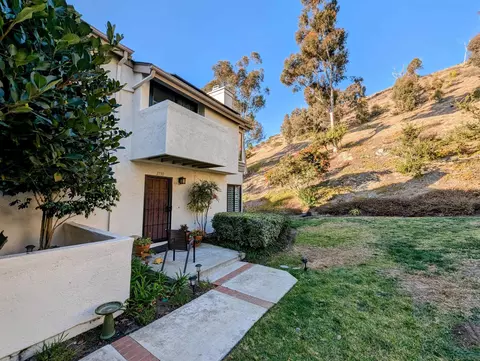 2730 Ariane Dr #63, San Diego, CA 92117