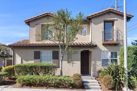 16872 Saintsbury Gln, San Diego, CA 92127
