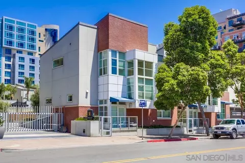 531 8th Ave #TH114, San Diego, CA 92101