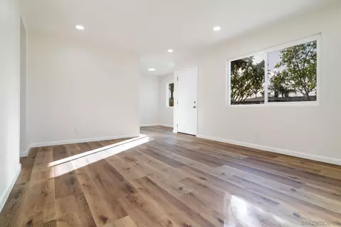 268 Fortunada St, Oceanside, CA 92057 photo 6