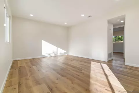 268 Fortunada St, Oceanside, CA 92057 photo 4