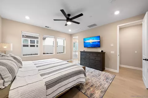 Bedroom - 2310 Venus Ct, Spring Valley, CA 91977 photo 5 of 6