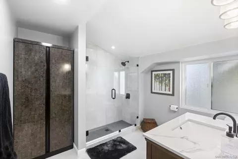 Bath - 15985-87 Wood Valley Trl, Jamul, CA 91935 photo 1 of 9