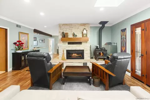 Living - 15985-87 Wood Valley Trl, Jamul, CA 91935 photo 3 of 9
